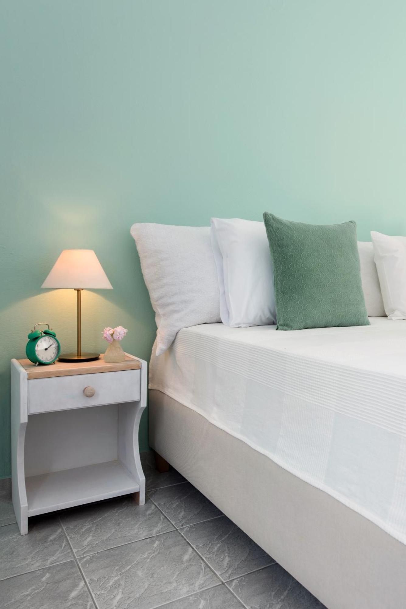 Nisea Apartments Іпсос Екстер'єр фото